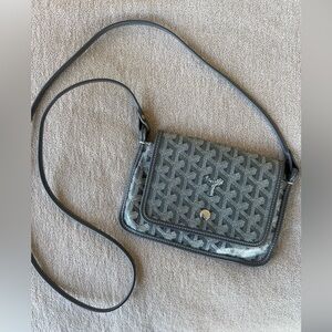 Goyard Plume Grey Coated Canvas Leather Pouch Shoulder Bag